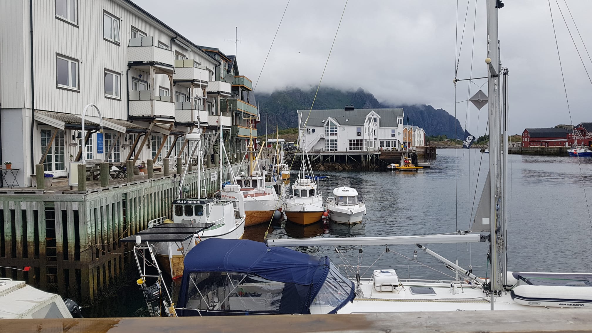 Henningsvaer Lofooteilla • Kukkolan Tilausliikenne Oy